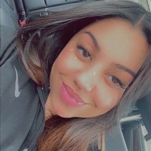 Meet your Posher, Karina